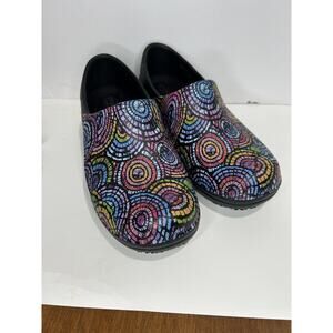 Crocs Women’s Sz 7 Slip Resistant Shoes Neria Pro II Clogs Nurse Shoes Work Shoe